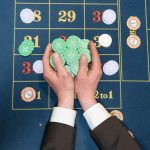 Patarimai, kurie padės laimėti pokerio turnyrą